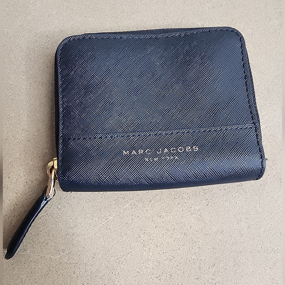 Marc Jacobs Black Zip Compact Wallet